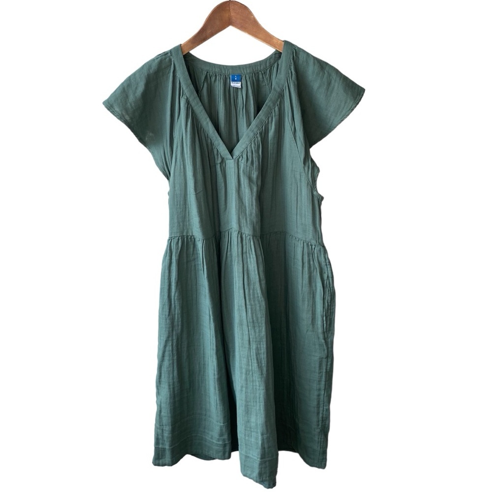 Green V‑Neck Cotton Dress